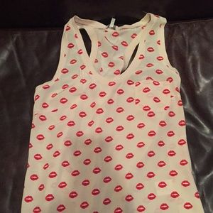 Joor silk tank with lip print